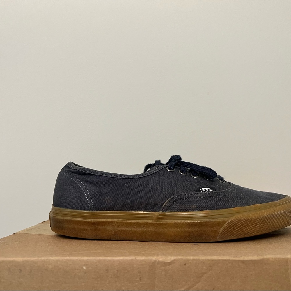 Vans-Authentic- Mens (9) - Picture 2 of 4